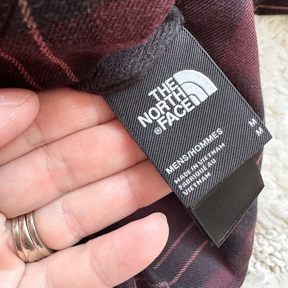 The north face Fort Point Insulated Flannel Jacket Men's reversible black plaid - Picture 9 of 12